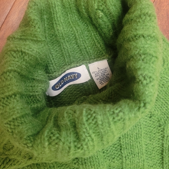 Sweater - Picture 2 of 3